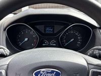 Gebraucht Ford Focus Ambiente 101 PS (74 kW) 2015 Blau Kleinwagen