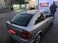 Usata Opel Astra 85 CV (62 kW) 2001 Argento Utilitaria
