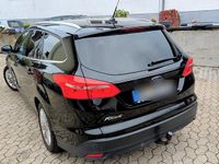 Gebraucht Ford Focus Titanium 120 PS (88 kW) 2018 Schwarz Kombi
