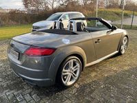 Gebraucht Audi TT Roadster Sport 245 PS (180 kW) 2022 Chronosgrau (metallic) Cabrio
