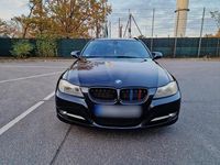 Gebraucht BMW 320 184 PS (135 kW) 2011 Schwarz Limousine
