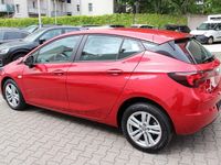 Gebraucht Opel Astra Edition 110 PS (80 kW) 2021 Rot Limousine