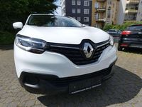 Gebraucht Renault Kadjar Life 131 PS (96 kW) 2017 Gletscherweiss SUV