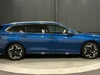 Gebraucht VW Passat R-line 193 PS (141 kW) 2025 Reef blue metallic Kombi