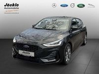 Gebraucht Ford Focus ST-Line 125 PS (91 kW) 2024 Obsidianschwarz metallic Limousine