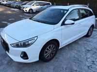 Gebraucht Hyundai i30 120 PS (88 kW) 2017 Weiß Limousine