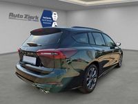 Neu Ford Focus ST-Line X 155 PS (114 kW) 2026 Schwarz Kombi