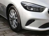 Gebraucht Mercedes B220 Style 190 PS (139 kW) 2022 Iridiumsilber Van / Kleinbus