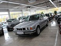 Gebraucht BMW 525 143 PS (105 kW) 1993 Grau Limousine