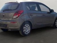 Gebraucht Hyundai i20 Style 101 PS (74 kW) 2014 Grau Kleinwagen