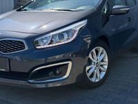 Gebraucht Kia Ceed Spirit 135 PS (99 kW) 2017 Grau Kleinwagen
