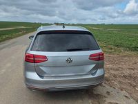 Gebraucht VW Passat Highline 150 PS (110 kW) 2018 Silber Kombi