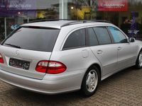 Gebraucht Mercedes E320 Avantgarde 224 PS (164 kW) 2005 Silber Limousine