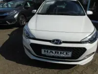 Gebraucht Hyundai i20 Trend 84 PS (61 kW) 2017 Andere Limousine
