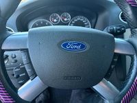 Usado Ford Focus ST 100 CV (73 kW) 2007 Negro Berlina