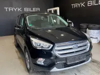 Gebraucht Ford Kuga Titanium 120 PS (88 kW) 2018 Schwarz SUV