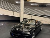 Gebraucht BMW 318 Cabriolet 143 PS (105 kW) 2002 Schwarz Cabrio