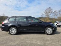 Gebraucht VW Golf VII 110 PS (80 kW) 2018 Schwarz Kombi