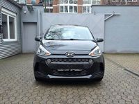 Gebraucht Hyundai i10 Classic 67 PS (49 kW) 2017 Schwarz Kleinwagen