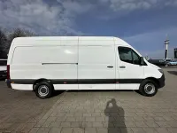 Używany Mercedes Sprinter 114 KM (83 kW) 2024 Biały Van