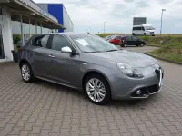 Gebraucht Alfa Romeo Giulietta Lusso 120 PS (88 kW) 2020 Stromboli grau Kleinwagen