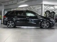 Gebraucht Mercedes B200 Progressive 163 PS (119 kW) 2025 Schwarz Van / Kleinbus