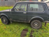 Gebraucht Lada niva 83 PS (61 kW) 2014 Grün SUV