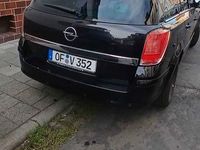 Gebraucht Opel Astra Edition 125 PS (91 kW) 2005 Schwarz Limousine