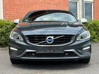Gebraucht Volvo V60 R-Design 220 PS (161 kW) 2016 Grau Kombi