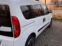 Gebraucht Fiat Doblò 120 PS (88 kW) 2019 Weiß Van / Kleinbus