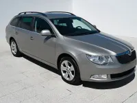 Gebraucht Skoda Superb Ambition 140 PS (102 kW) 2012 Beige Limousine