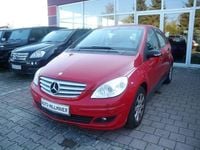 Gebraucht Mercedes B170 116 PS (85 kW) 2006 Rot Van / Kleinbus