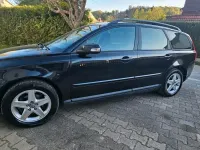 Usado Volvo V50 109 CV (80 kW) 2008 Negro Familiar