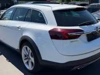 Gebraucht Opel Insignia Country Tourer 170 PS (125 kW) 2016 Weiß Limousine