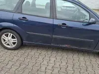 Usado Ford Focus Trend 116 CV (85 kW) 2003 Azul Berlina