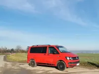 Gebraucht VW Multivan 102 PS (75 kW) 2016 Rot Van / Kleinbus