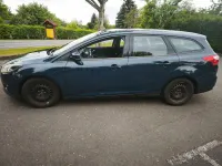 Gebraucht Ford Focus Trend 95 PS (69 kW) 2012 Violet Kombi