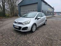 Gebraucht Kia Rio 90 PS (66 kW) 2011 Silber Kleinwagen