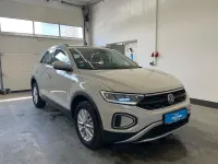 Gebraucht VW T-Roc Life 150 PS (110 kW) 2023 Ascotgrau SUV