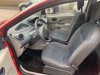 Gebraucht Renault Twingo Authentique 58 PS (42 kW) 2010 Rot Kleinwagen