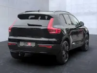 Używany Volvo XC40 145 KM (106 kW) 2024 SUV