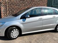 Gebraucht Mercedes B170 116 PS (85 kW) 2008 Silber Van / Kleinbus