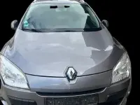 Gebraucht Renault Mégane Dynamique 131 PS (96 kW) 2010 Silber Limousine