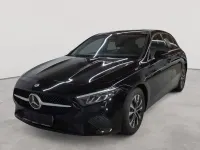 Gebraucht Mercedes A180 136 PS (100 kW) 2023 Nachtschwarz Limousine