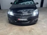 Gebraucht Opel Astra 150 PS (110 kW) 2010 Schwarz Cabrio