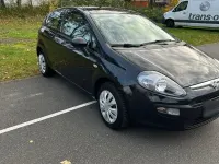 Gebraucht Fiat Punto Easy 69 PS (50 kW) 2013 Schwarz Kleinwagen