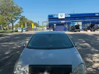 Brugt VW Jetta 105 HK (77 kW) 2005 Guld Sedan