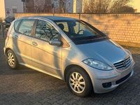 Gebraucht Mercedes A180 Avantgarde 109 PS (80 kW) 2008 Grau Van / Kleinbus