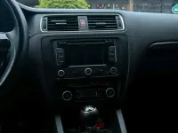 Gebraucht VW Jetta 105 PS (77 kW) 2012 Schwarz Limousine