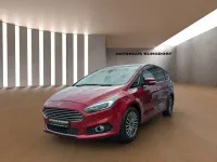 Gebraucht Ford S-MAX Titanium 190 PS (139 kW) 2018 Rot Van / Kleinbus